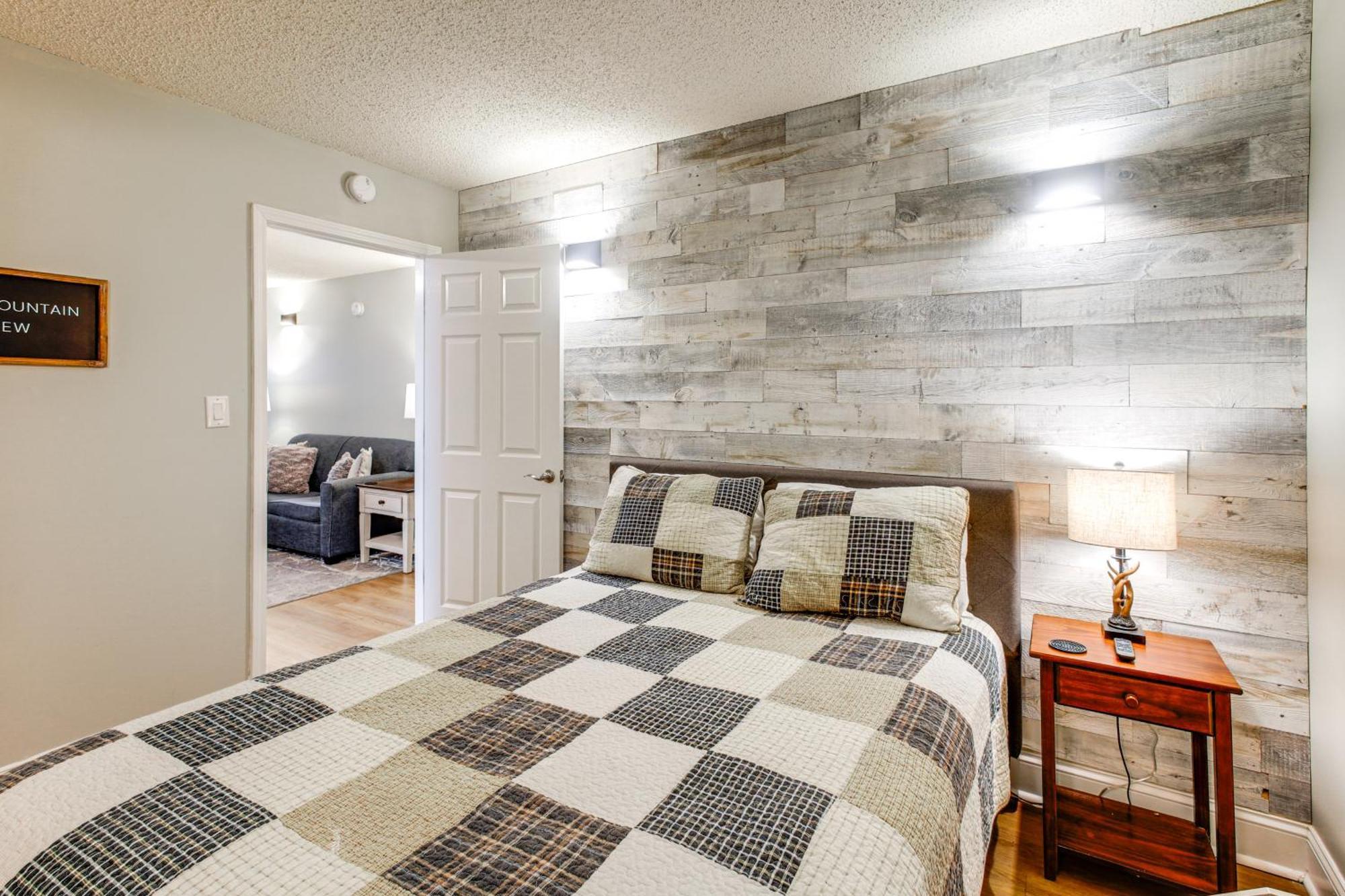 Gatlinburg Condo With Smoky Views Walk To Town! 外观 照片